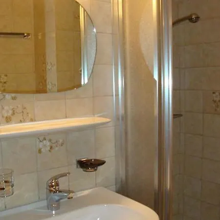 Apartment Azur Saas-Almagell